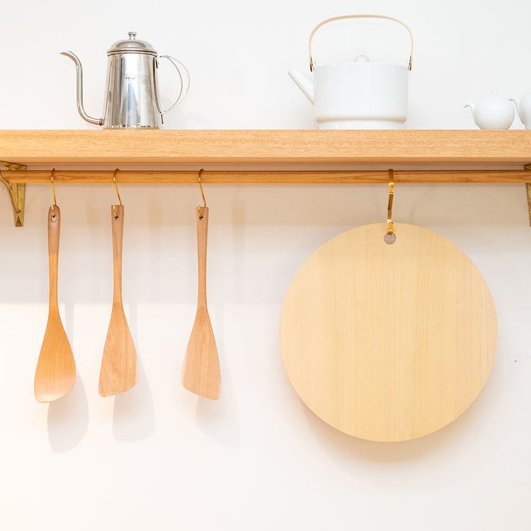 青森ひばの丸まな板 穴あき M